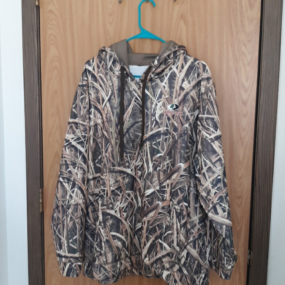 Camouflage sweatshirt